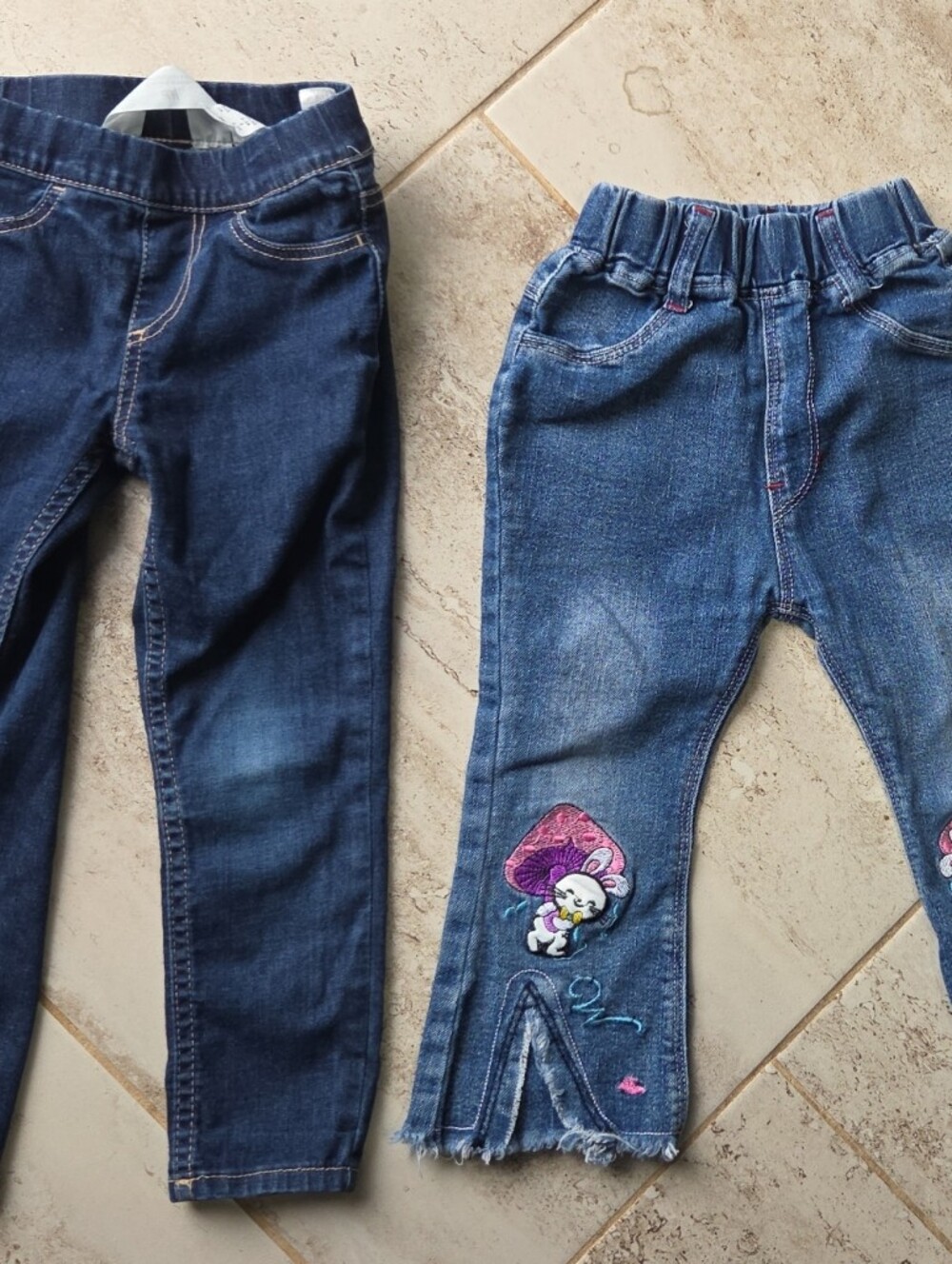2 Pairs- Toddler Girls Dark Blue Denim Jeggings And Pull On Jeans With Appliques